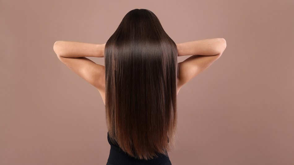 Długie proste włosy ciemny brąz