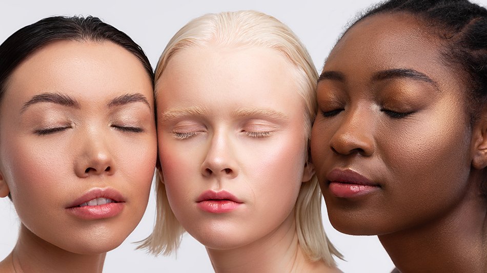 kobiety o różnych karnacjach