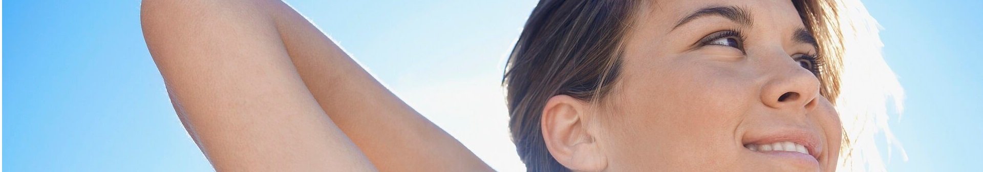 kobieta-nieprzyjemny-zapach-potu-1920x336