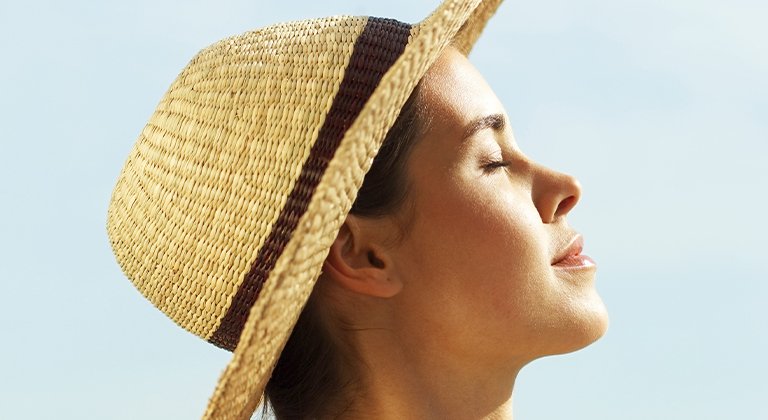 768x420 W jaki sposob promieniowanie UVA i UVB wpywa na nasza skore