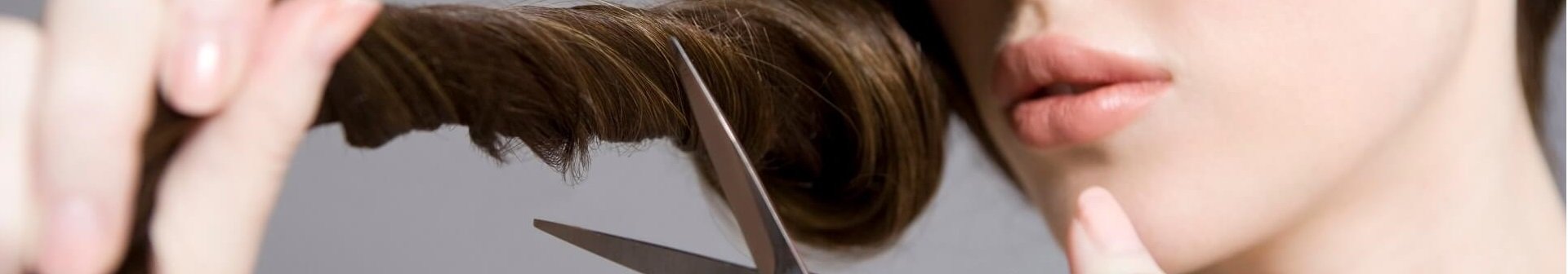 elektryzujace-sie-wlosy-jak-temu-zaradzic