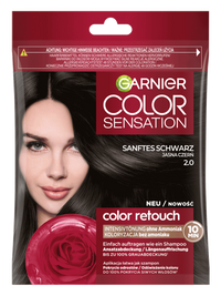 Opakowanie farby Garnier Color Sensation z modelką o ciemnych włosach i czerwoną różą