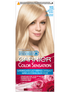 Blond modelka na opakowaniu z czerwonym banerem i różami poniżej
