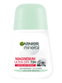 Biała butelka dezodorantu w kulce Garnier Mineral Magnesium Ultra Dry z jasnozielonym kapslem, na białym tle