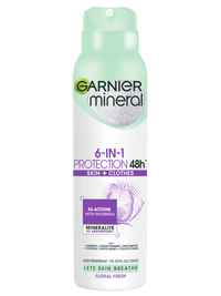 Biała puszka antyperspirantu Garnier Mineral Protection 6 z jasnozielonym kapslem, na białym tle
