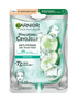 Saszetka maski Garnier Hyaluronic CryoJelly w kształcie worka z niebiesko-zielonym płynem i ogórkiem